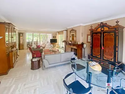 Maison, 390 m²