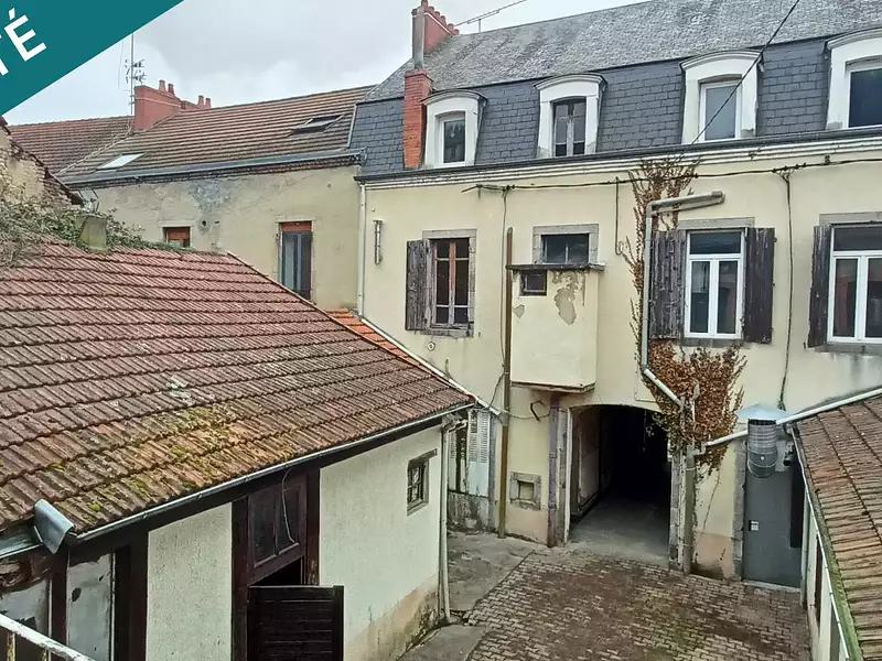 Immeuble, 253 m²