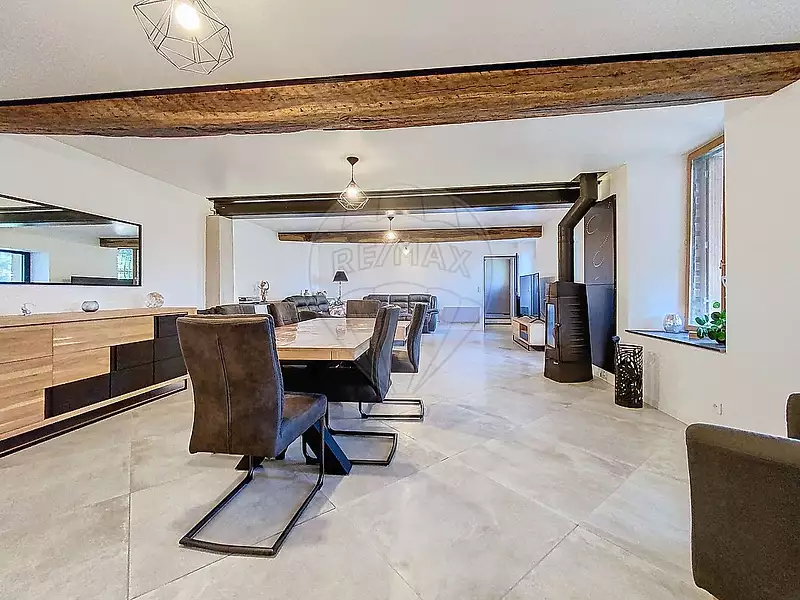 Maison, 168 m²