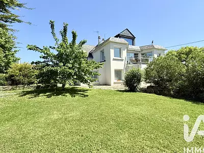 Maison, 225 m²