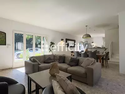 Maison, 450 m²