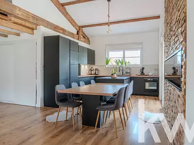 Maison, 210 m²