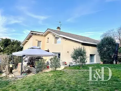 Maison, 192 m²
