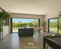 Maison, 240 m²