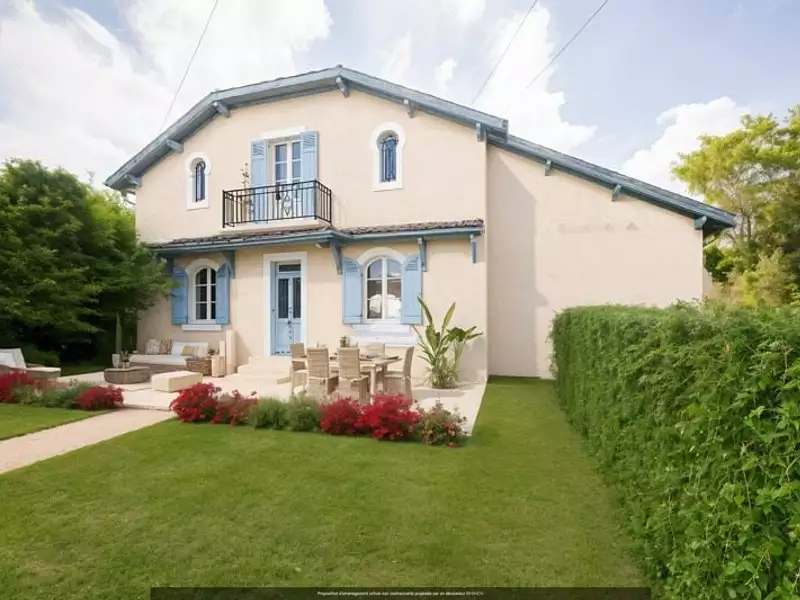Maison, 185 m²