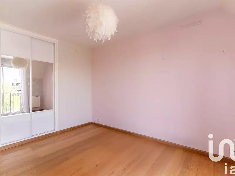 Maison, 215 m²