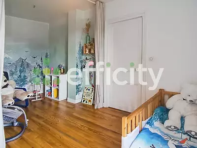 Maison, 198 m²