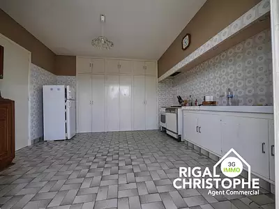 Maison, 195 m²