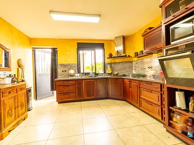 Maison, 290 m²