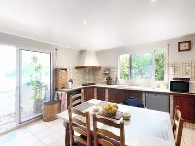 Maison, 217 m²