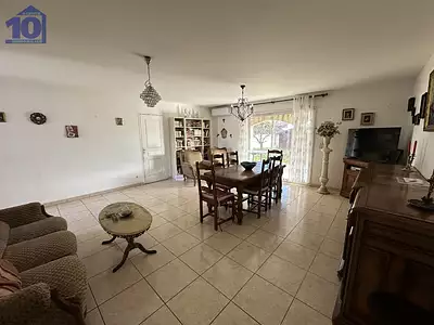 Maison, 94 m²