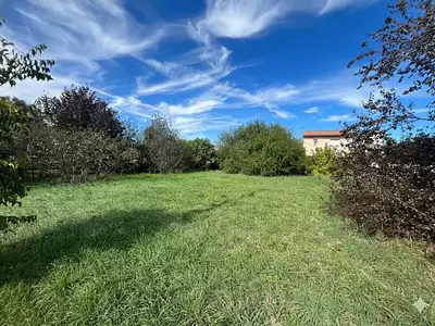 Terrain, 763 m²