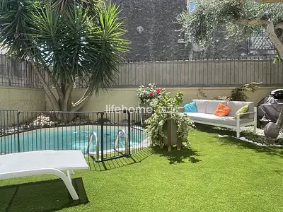 Maison, 180 m²