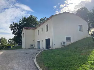Maison, 166 m²