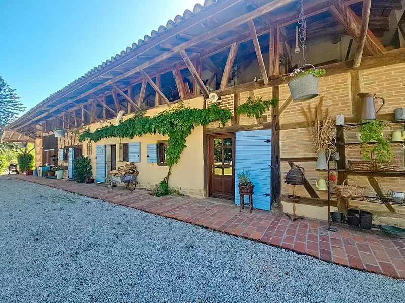 Maison, 240 m²