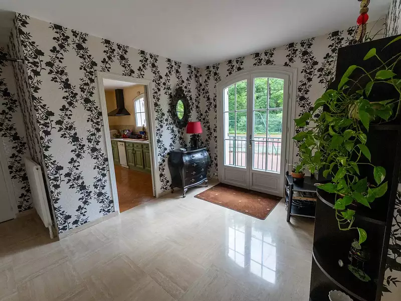 Maison, 370 m²