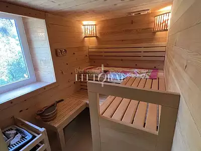 Maison, 280 m²