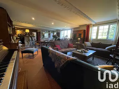 Maison, 275 m²