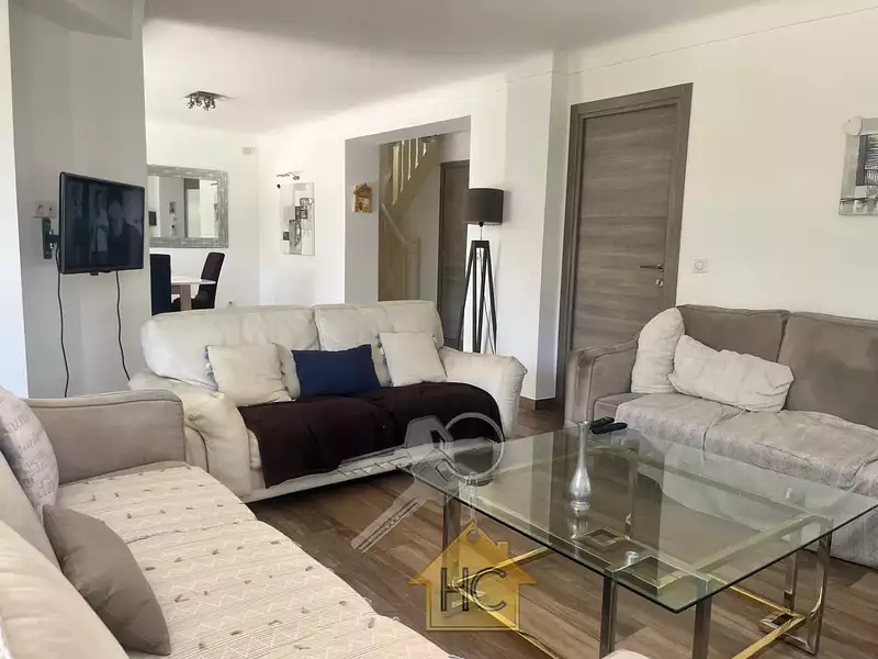Maison, 140 m²