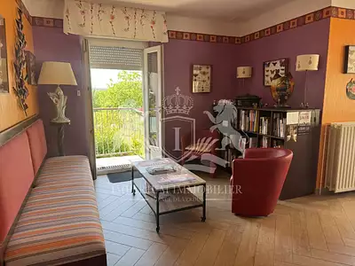 Maison, 255 m²