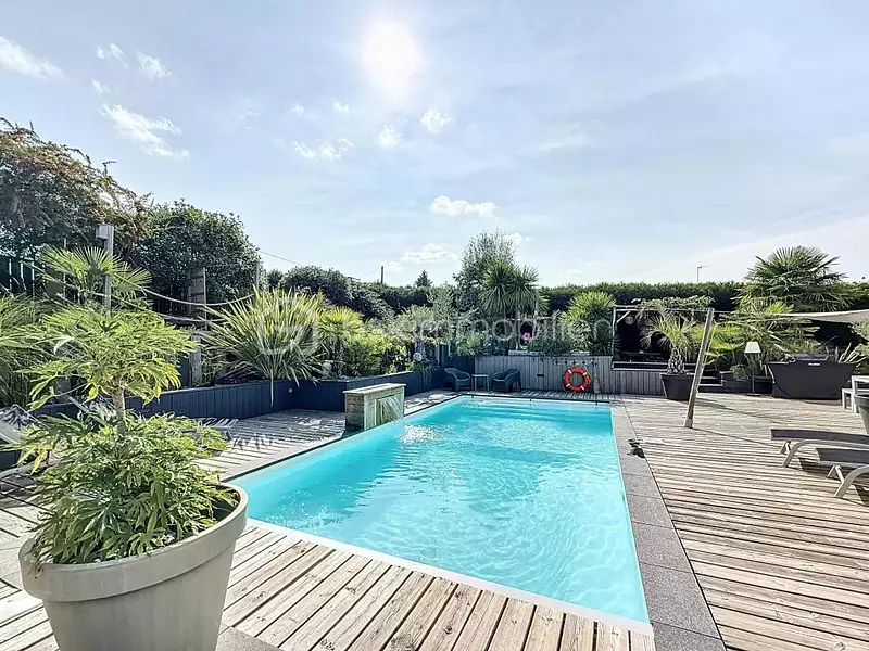 Maison, 180 m²