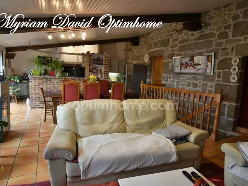 Maison, 252 m²