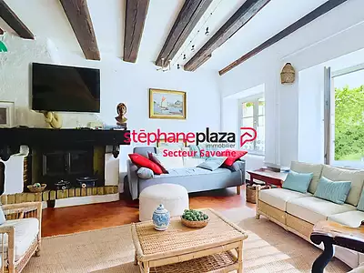 Maison, 279 m²