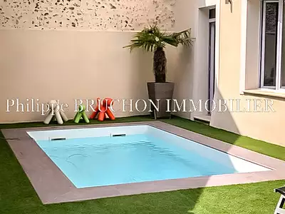 Maison, 315 m²
