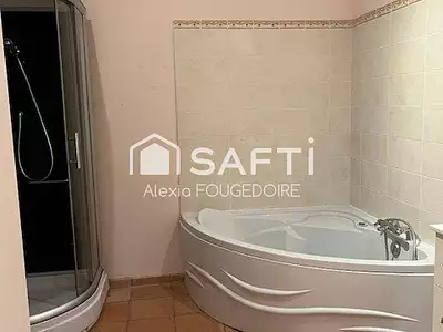 Maison, 223 m²