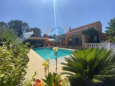 Maison, 155 m²