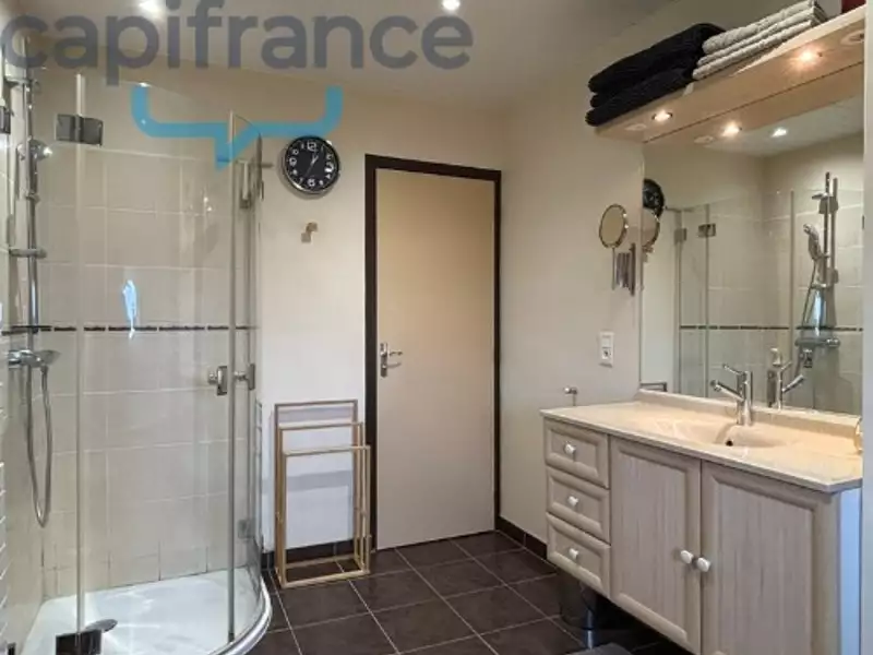 Maison, 269 m²