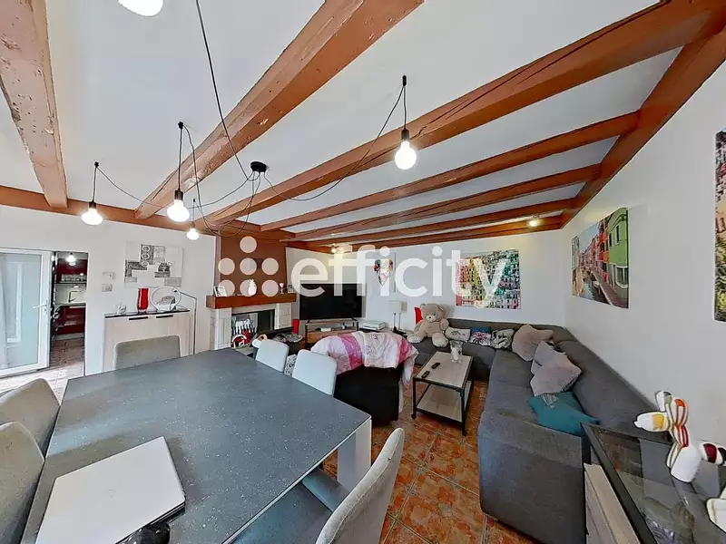 Maison, 245 m²