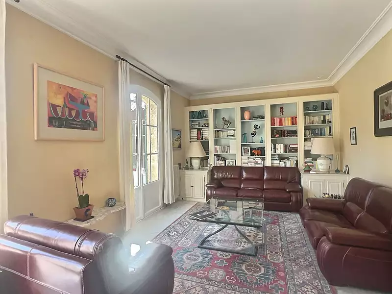 Maison, 300 m²