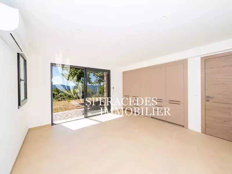 Maison, 300 m²