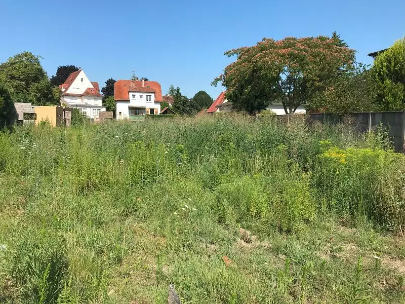 Terrain, 887 m²