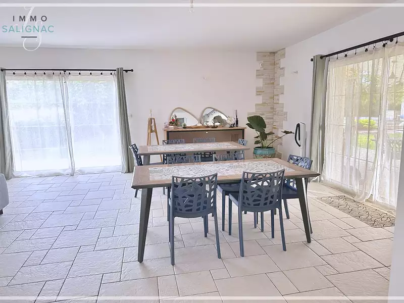 Maison, 181 m²