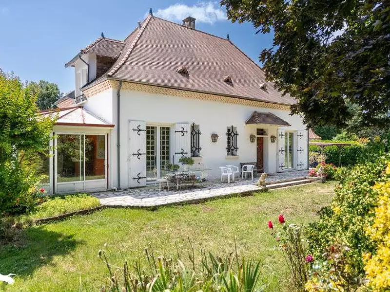 Maison, 180 m²