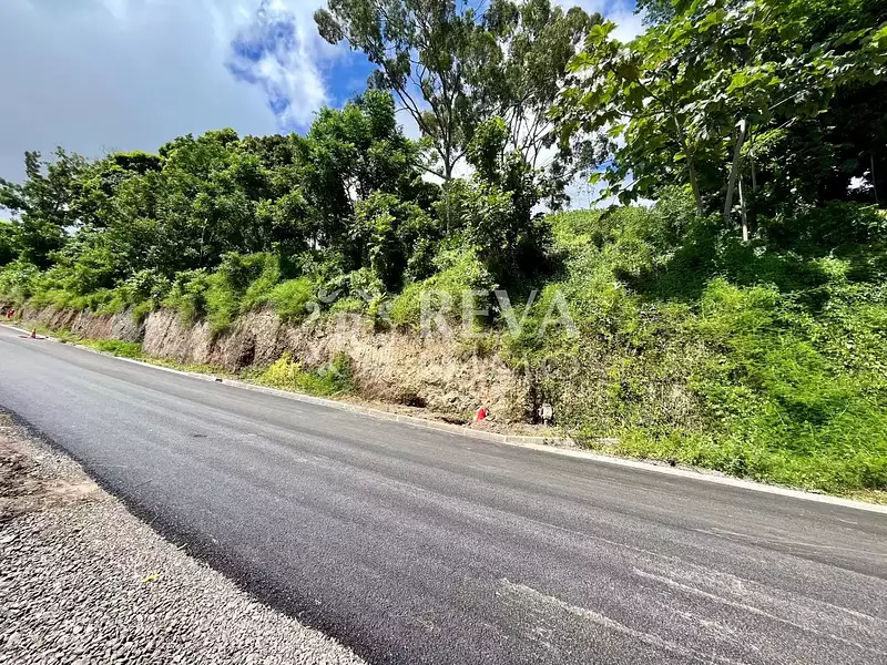 Terrain, 1 000 m²