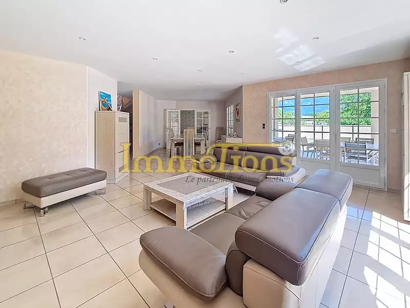 Maison, 160 m²