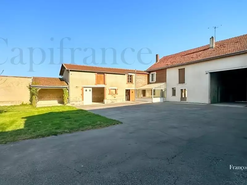 Maison, 180 m²