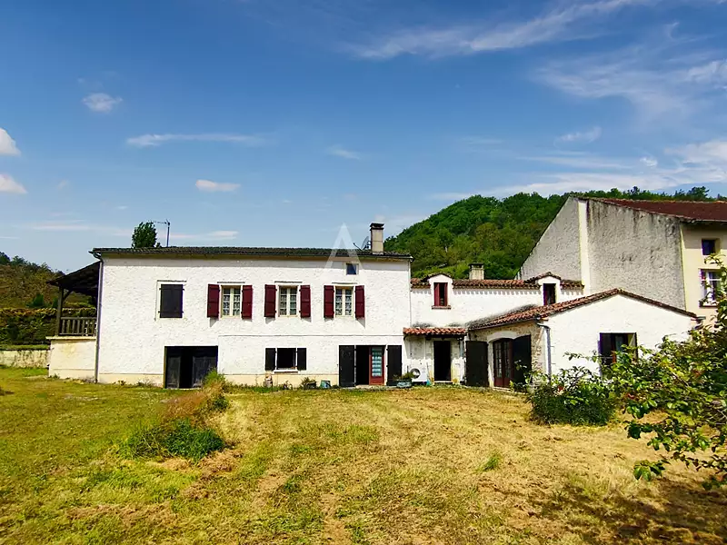 Maison, 242 m²