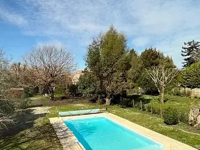 Maison, 180 m²