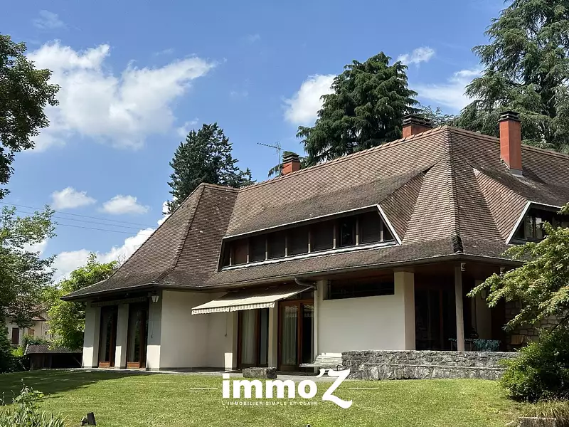 Maison, 365,18 m²