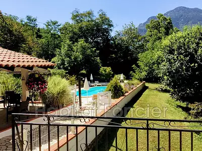 Maison, 560 m²