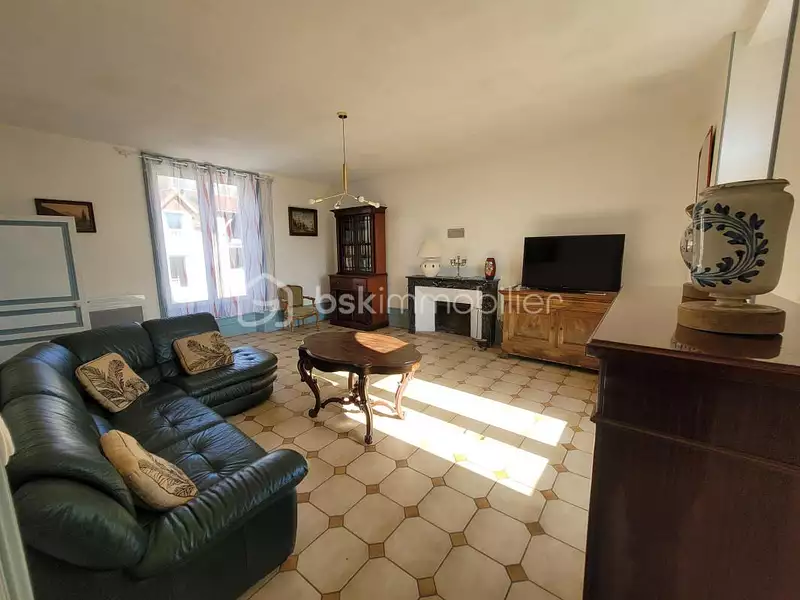 Maison, 245 m²