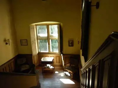 Maison, 1 700 m²