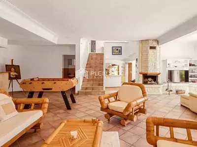 Maison, 280 m²