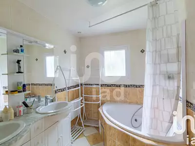 Maison, 175 m²