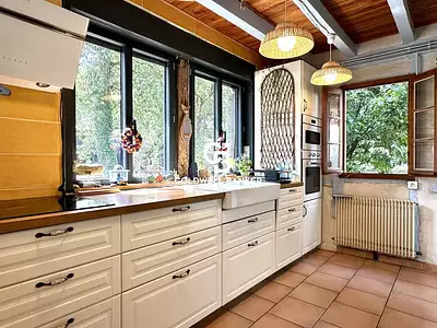 Maison, 250 m²
