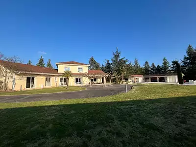 Maison, 239 m²